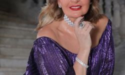 النجمة يسرا تعود إلى الساحة الفنية بمسلسل وفيلمين